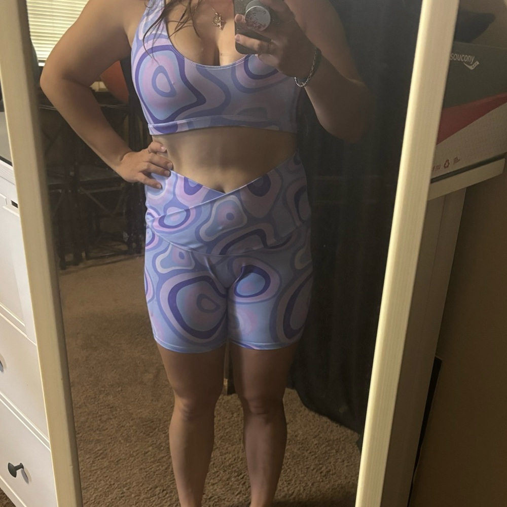 Moana smile club workout set